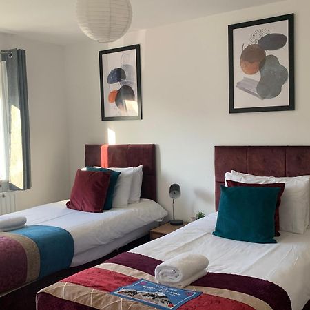 Montrose House Villa Swindon Dış mekan fotoğraf